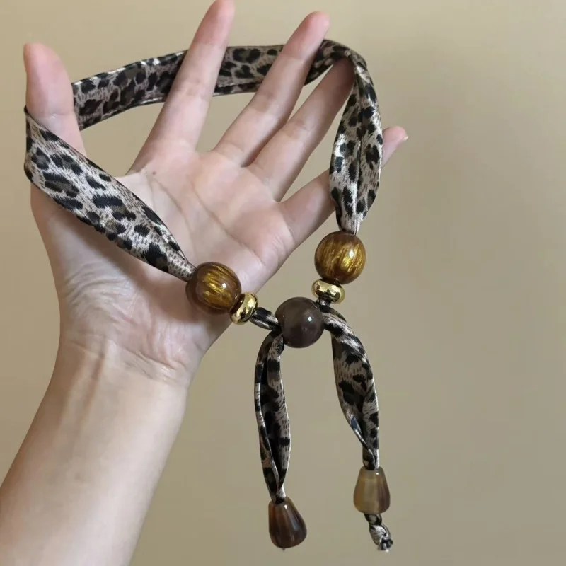 Fashion Elegant Silk Scarf Necklace With A Sense Of Premium Pendant Versatile Light Luxury Accessory - 3