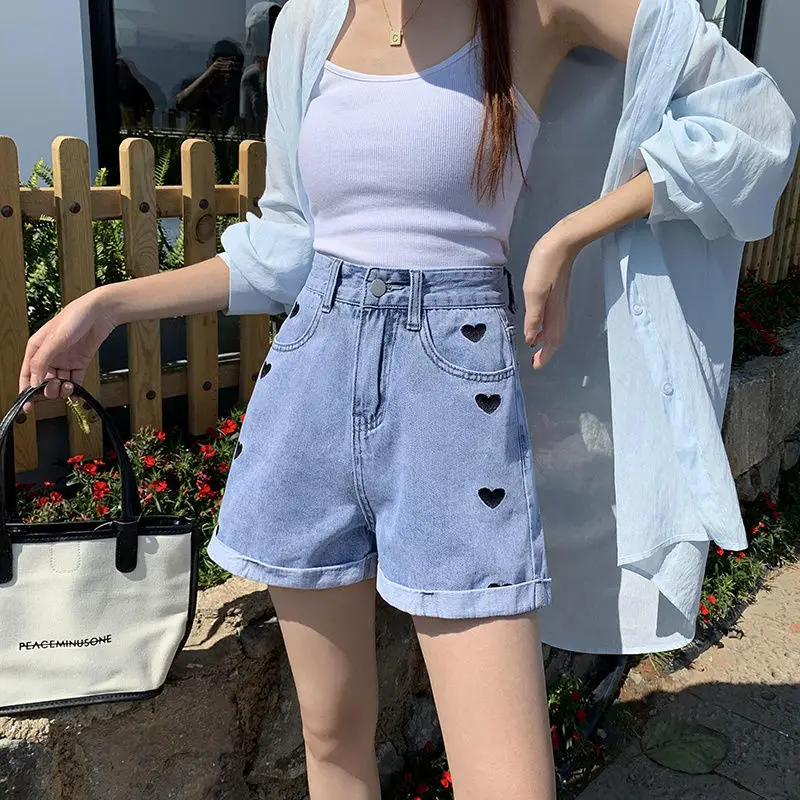 Embroidered Denim Shorts for Women's Summer 2024 New Light Colored High Waisted Slimming A-line Rolled Edge Wide Leg Hot Pants