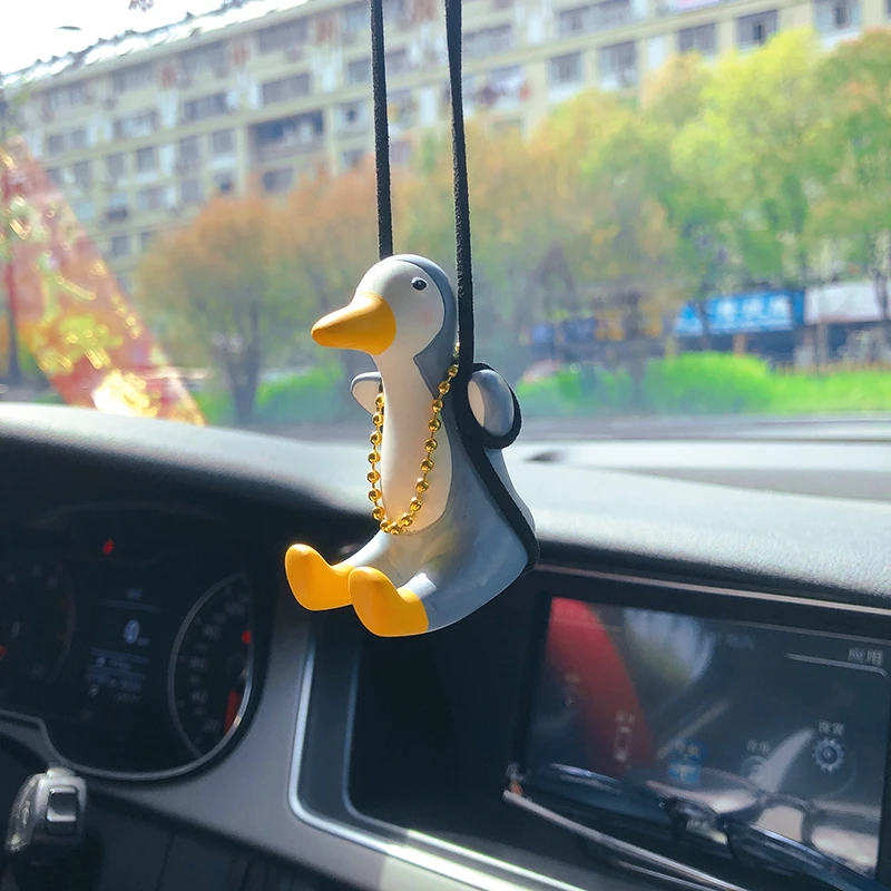 Anime Schaukel Pinguin Auto Innen Dekoration Gips Hängen Pinguin Rückspiegel  Anhänger Für Auto Produkte Zubehör Innen