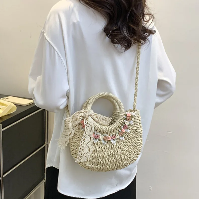 2024 Summer New Beach Grass Woven Women's Handbag Vacation Leisure Crossbody Bag Flower Pattern Exquisite Super Cute Simplicity