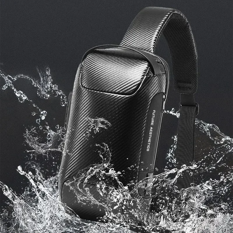 Рисунок 5 - Нагрудная сумка через плечо с USB-разъемом