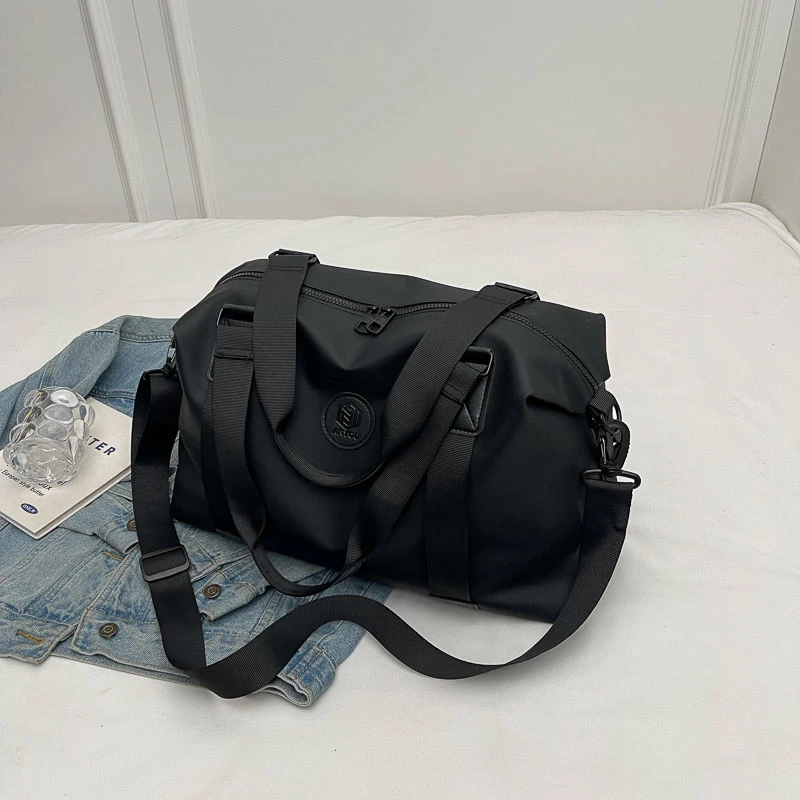 

Personalized Duffel Bag Bridesmaid Gift Custom Weekend Bag Gym Bag Cabin Tote Bag Bridal Gift Travel Bag Waterproof Shoulder Bag