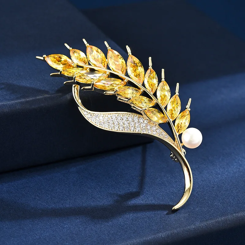 

New Classic Micro-zircon Wheat Corsage Elegant Delicate Freshwater Pearl Brooch Light Luxury Fashion Coat Accessories for Women