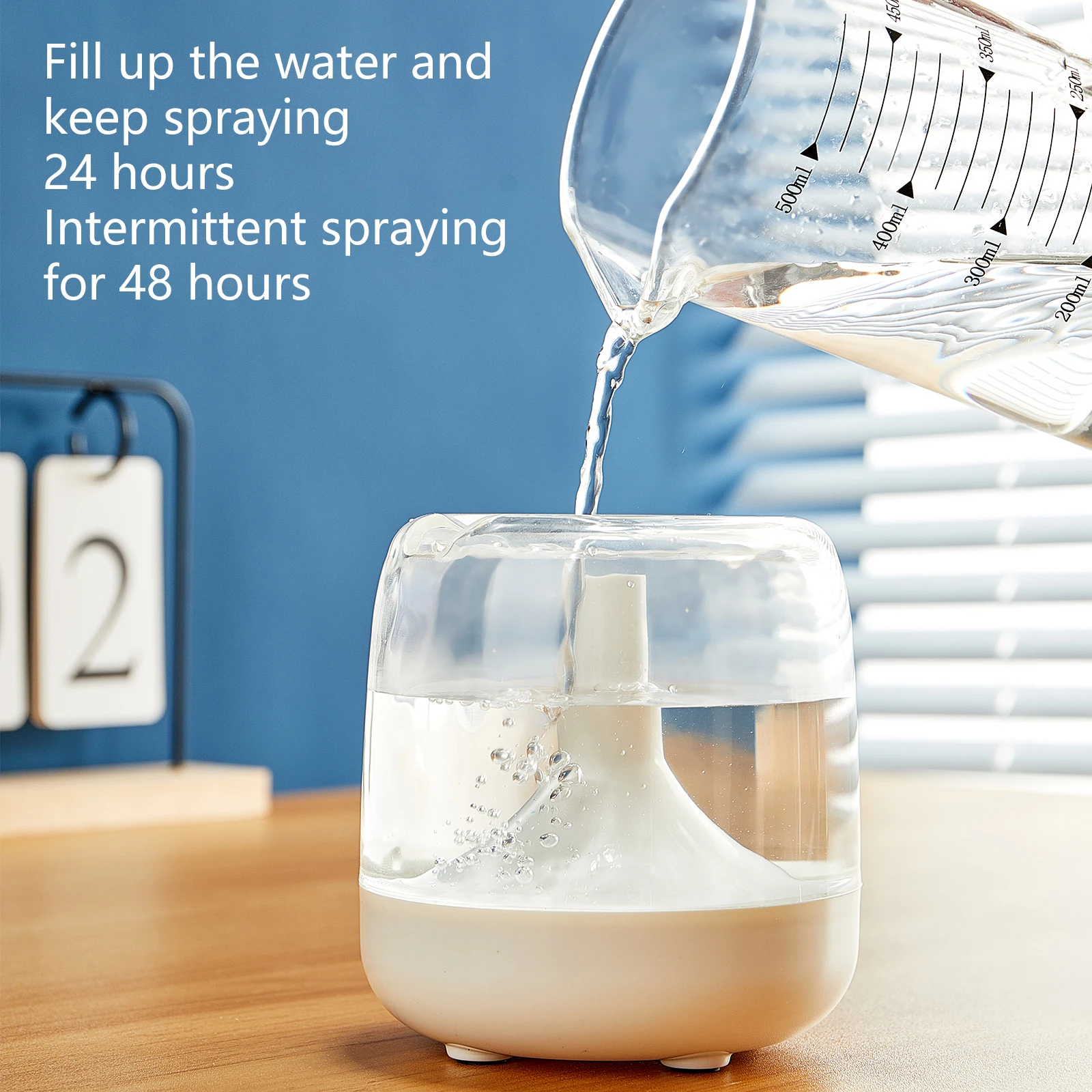 Compact Aromatherapy Humidifier with Large Capacity and Multicolor LED Lighting