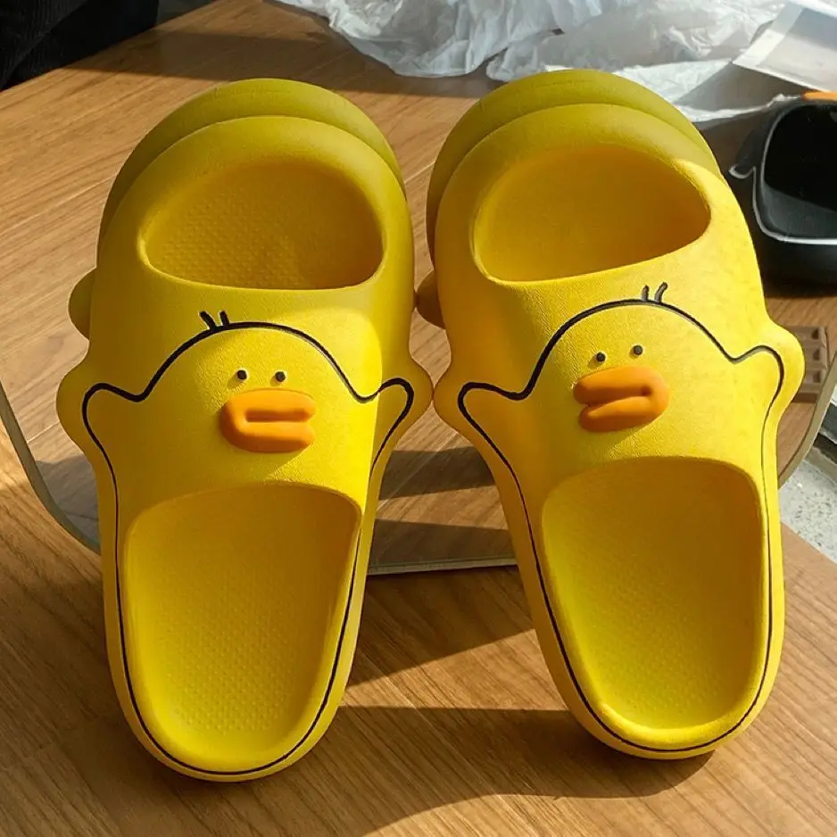 A88 New style slippers for girls in summer student dormitories, cute girls can wear indood outdoor non-slip thick-soled slippers