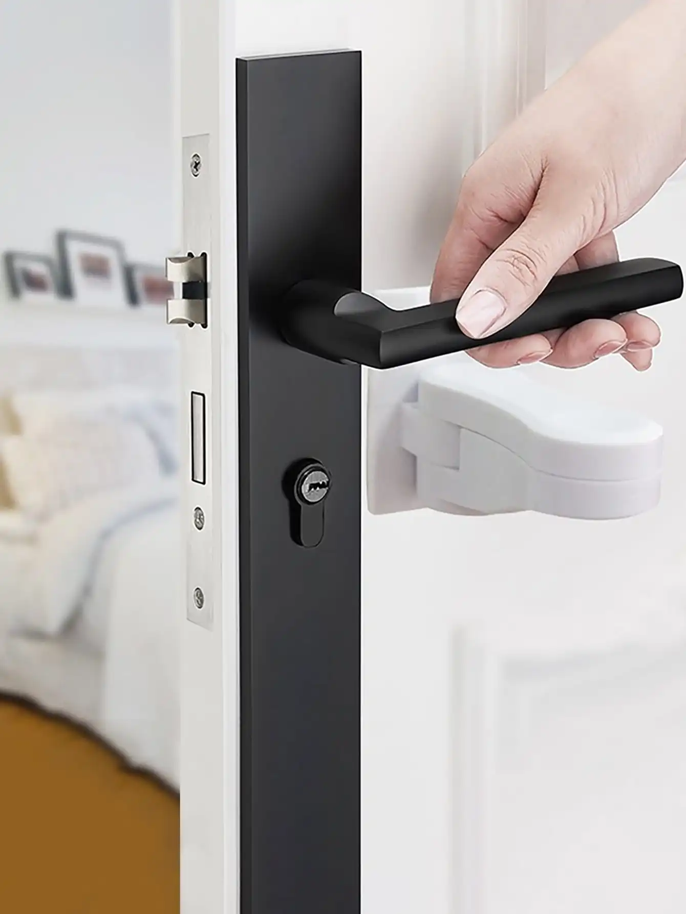 1pc- Multi-function door handle lock Child safety lock for cabinet drawer doorstop