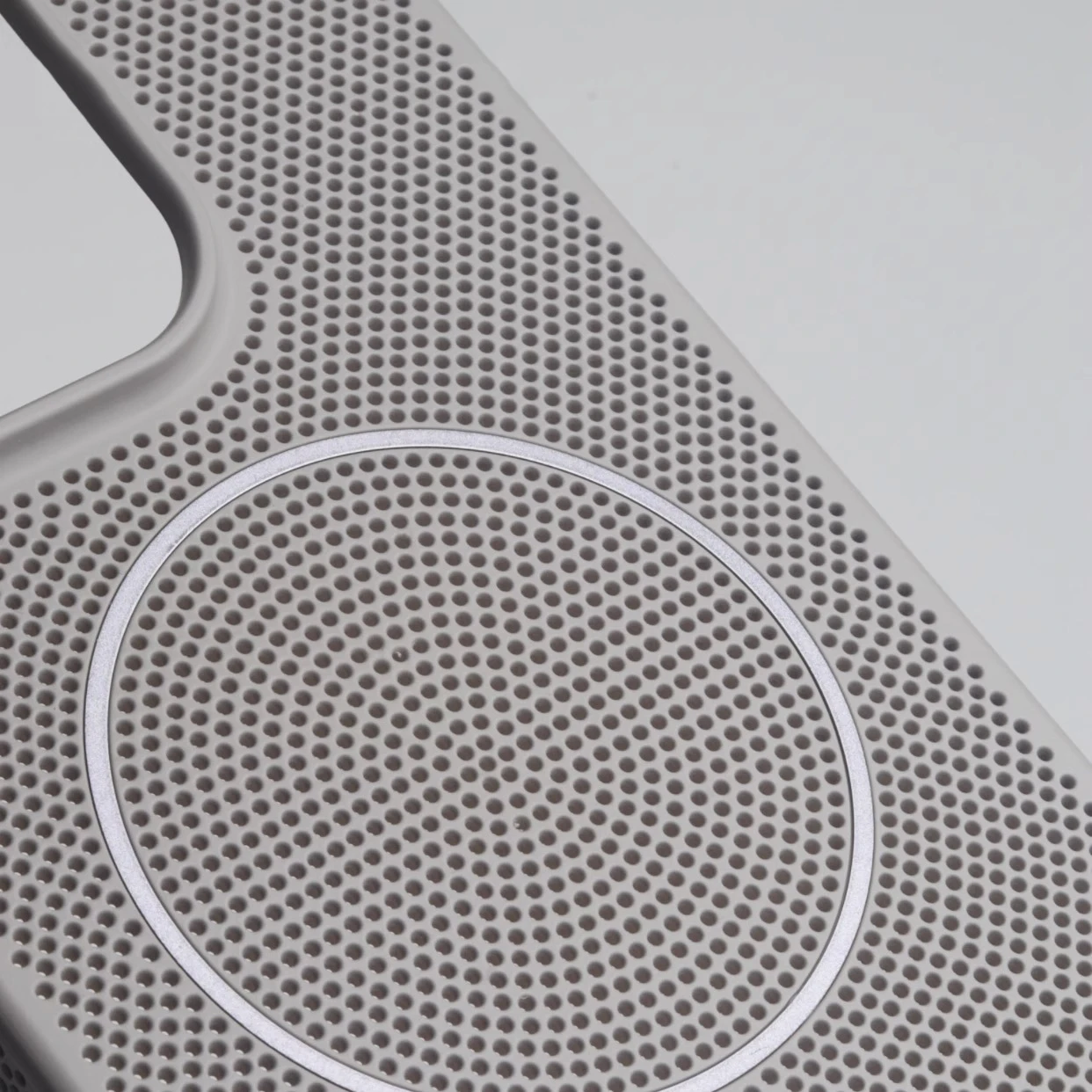 Ultra Thin Breathable Cooling Hard Case with MagSafe Wireless Charging Compatibility