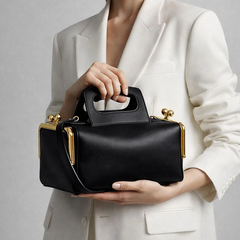 Alirattan 2026 New Arrival Women Black Retro Handle Handbag, Luxury Designer Gold Hardware Structured Shoulder Crossbody Bag 2