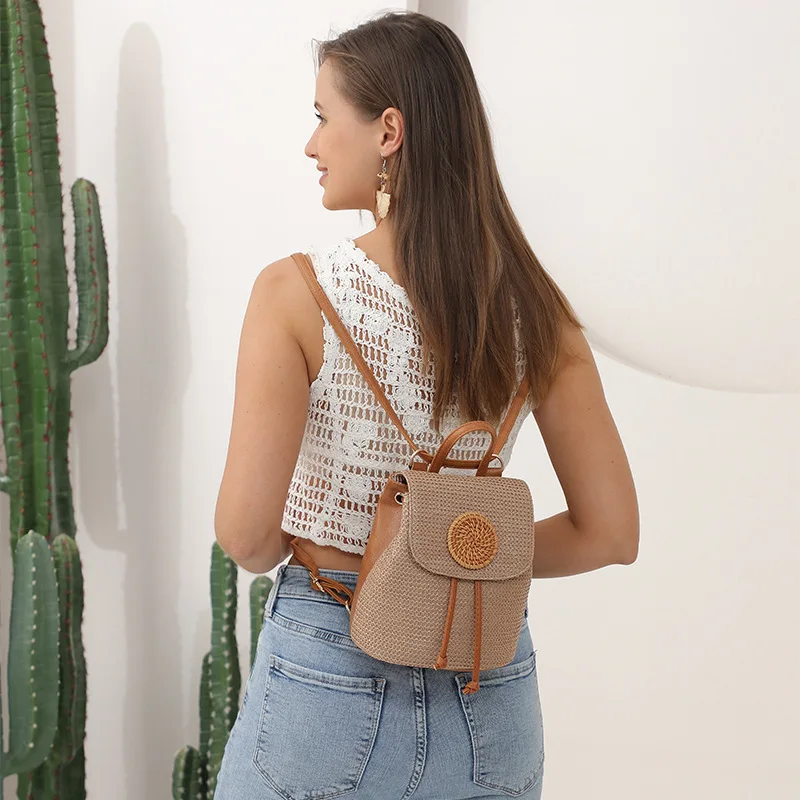

2023New Fashion Rattan Braided Straw Bag Summer Beach Backpack Multipurpose Women Handbag Niche Senior Bucket Bag Evening Clutch