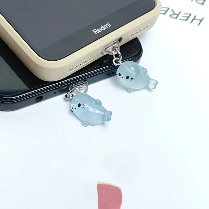 귀여운 3D 야광 돌고래 폰 먼지 방지 플러그 액세서리 장 펜던트 (아이폰, 삼성 타입C 충전 포트용)