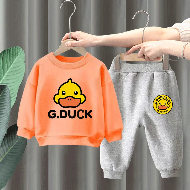 271 setOrange sweatshirt h1 + gray sweatpants h2