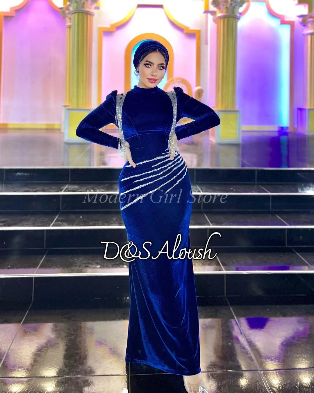 

Royal Blue Velvet Long Sleeves Muslim Prom Dresses Beadings O-Neck Floor Length Saudi Arabia Women Evening Party Dress