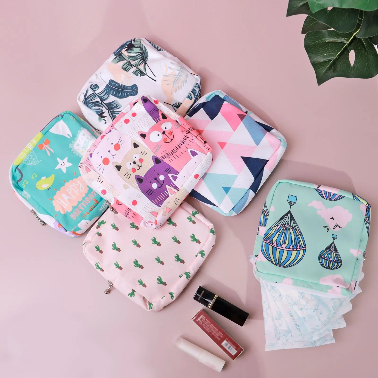 Women Sanitary Napkin Storage Bag Portable Tampon Pad Pouch Cosmetic