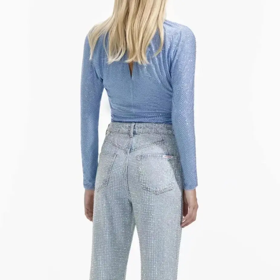 Рисунок 2 - Женская модная рубашка с высоким