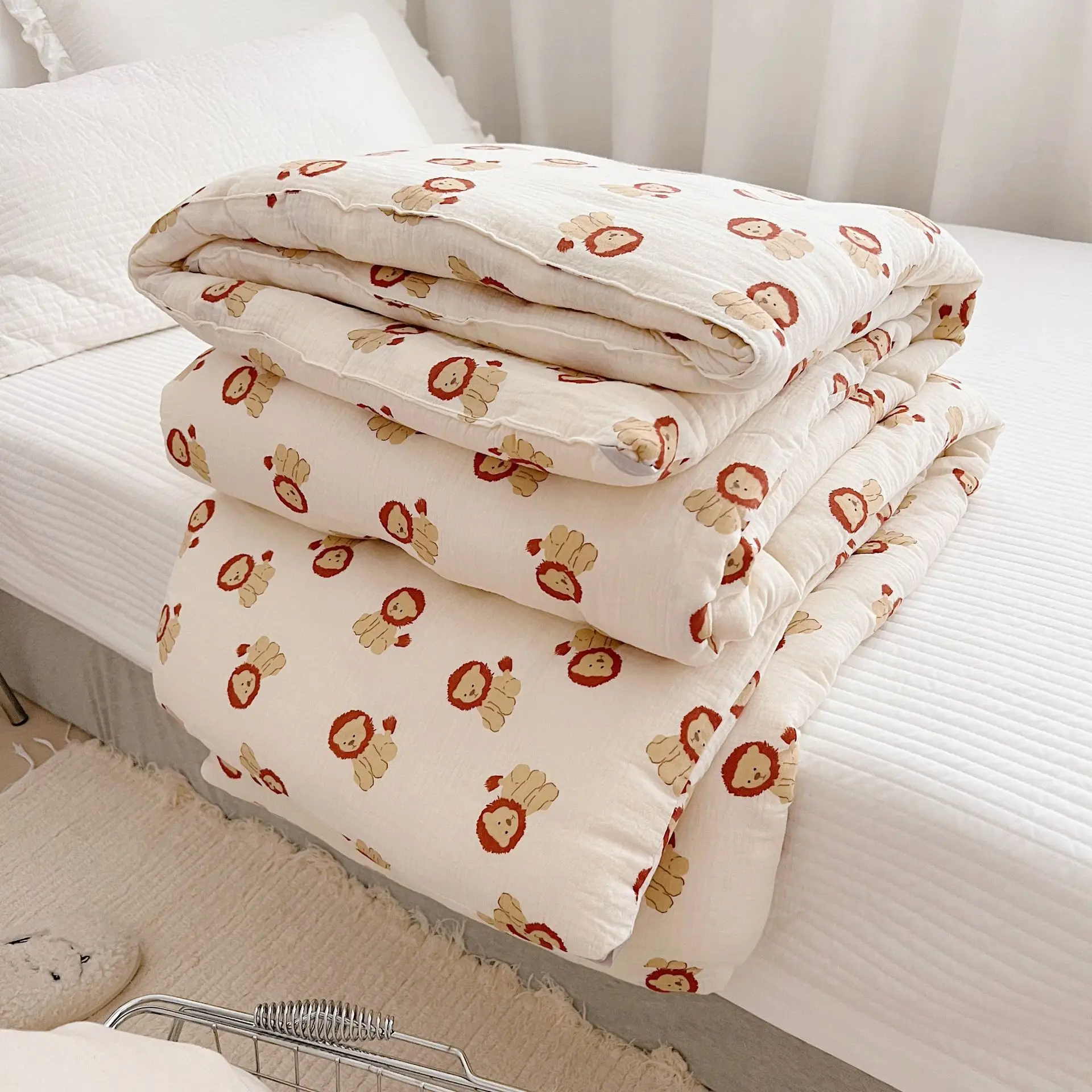 

Winter Thermal Muslin Cotton Printed Lion Bear Animals Baby Duvet,Newborn Soft Comforter,Infant Baby Crib Blanket with filler