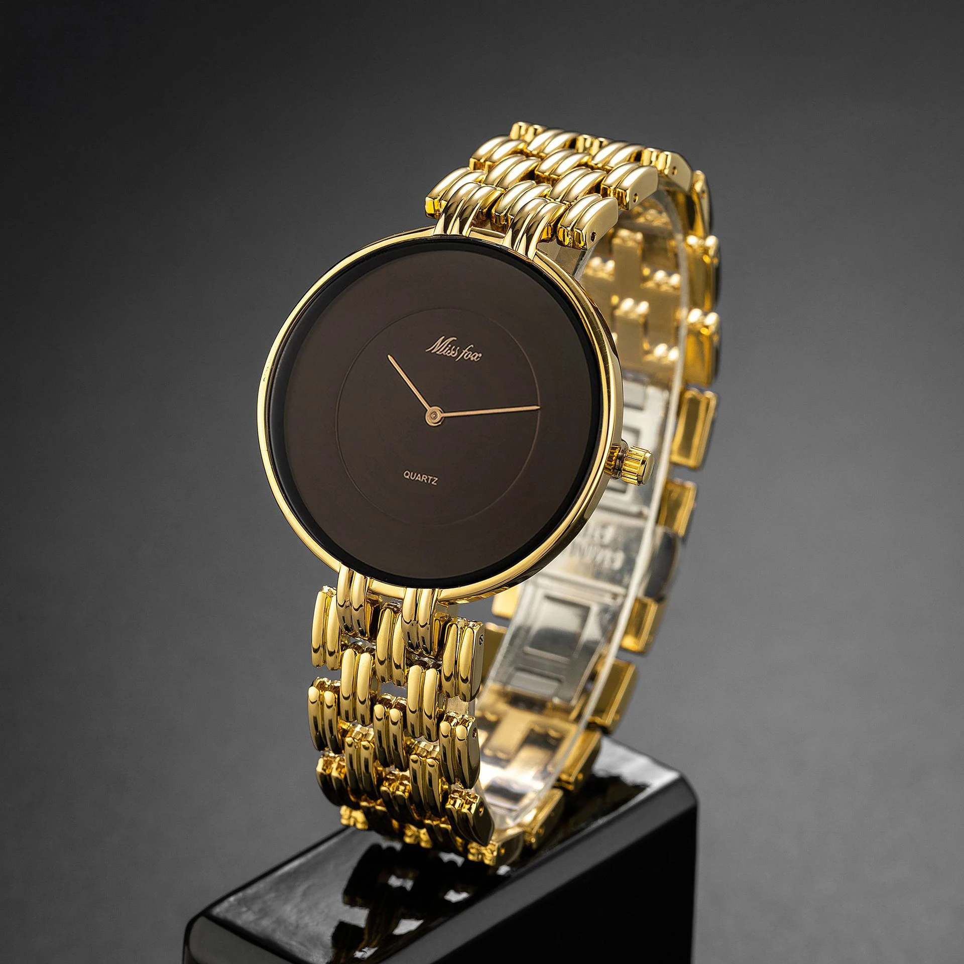 UTHAI zegarek męski lekki luksusowa marka proste Retro wysokiej klasy złote zegarki na bransoletce wodoodporny męski damski modny zegarek kwarcowy