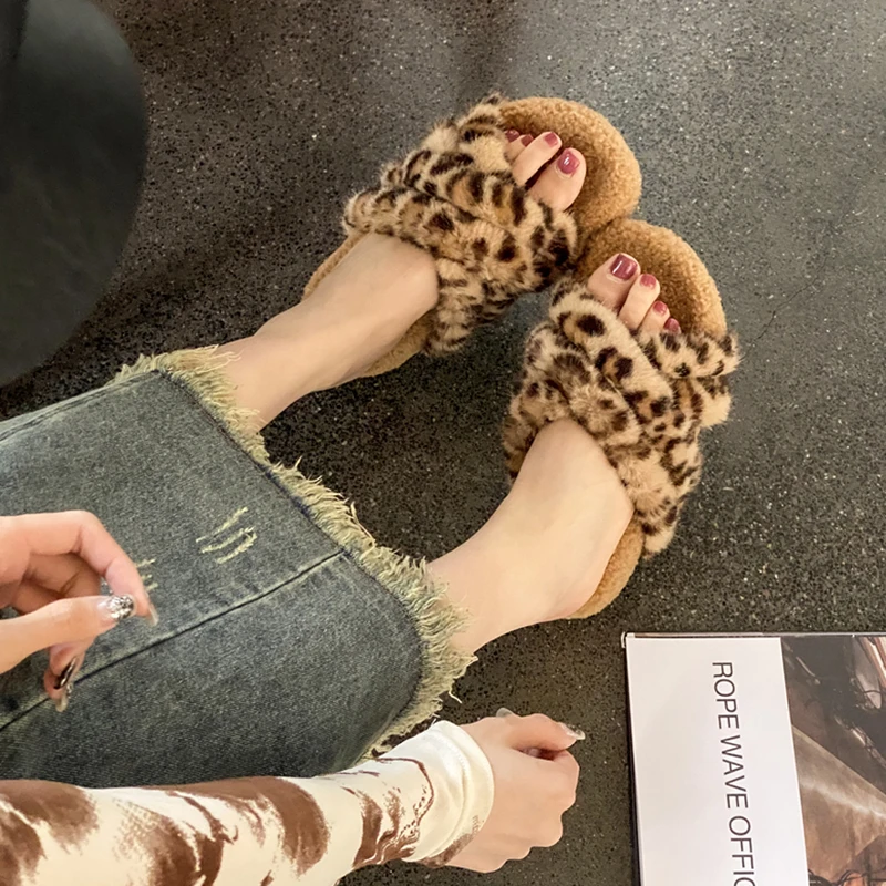 ZOOKERLIN Winter Women Home Indoor Casual Fuzzy Slippers Female Flip Flops Fluffy Shoes Cross Slides Ladies Soft Plush Slippers