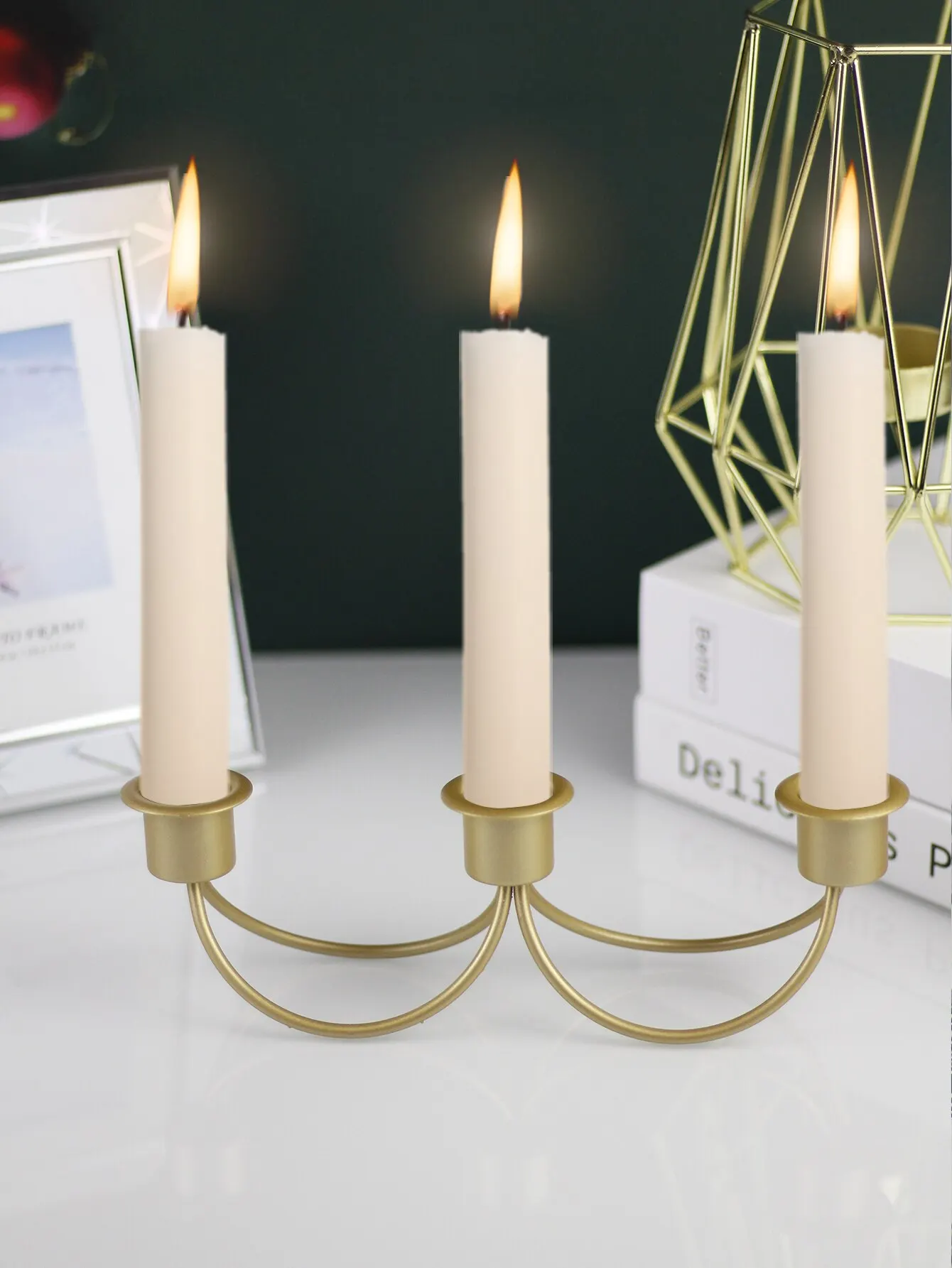 1pc European Style Three Head Candlestick Light Luxury Iron Tabletop Decoration Home Wedding Decoration Props candle holders