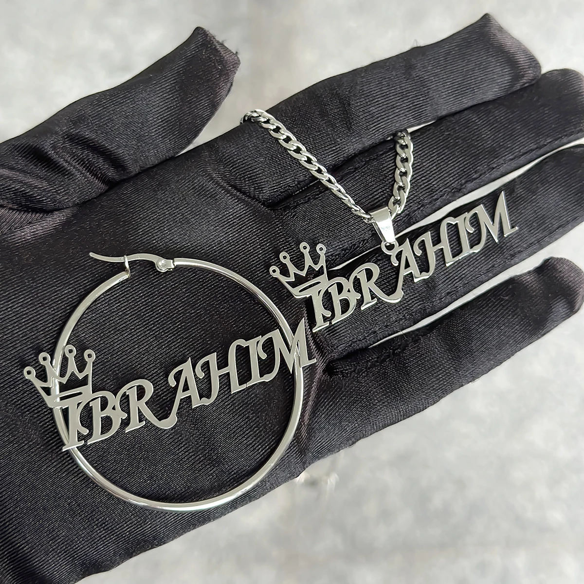 New Custom 20-100mm Earrings Necklace Name Set Custom Stainless Steel Round Name Band Initial Crown Pendant Set Jewelry Adult