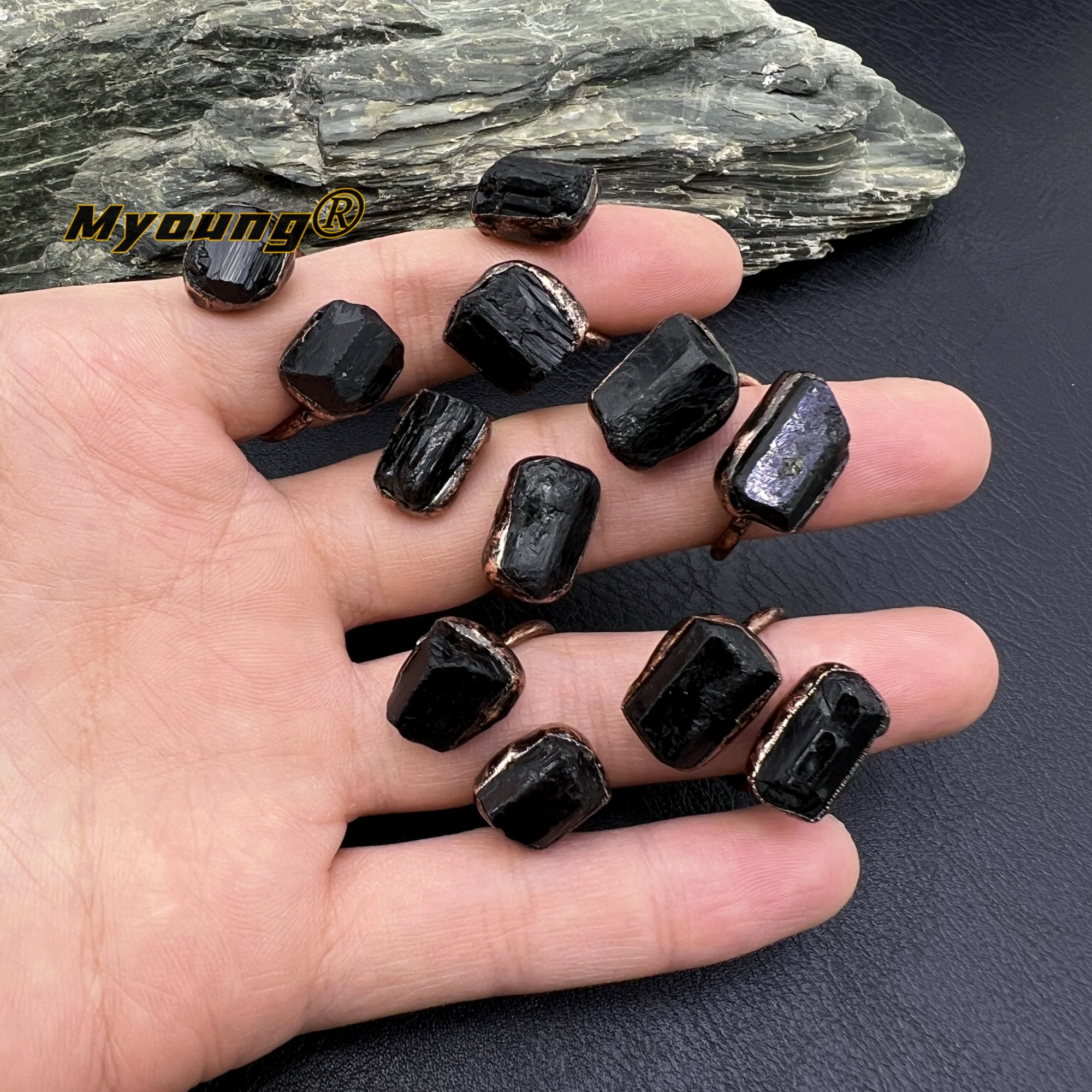 

10PCS Wholesale Bronze Plated Vintage Natural Raw Black Tourmaline Jet Stone Adjustable Rings For Women MY240306