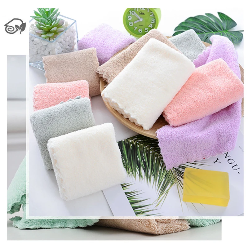 

Квадратное полотенце из кораллового бархата высокой плотности, платок, полотенце для протирания, слюнявчик для детей и детского сада, 25*25 см и 30*30 см