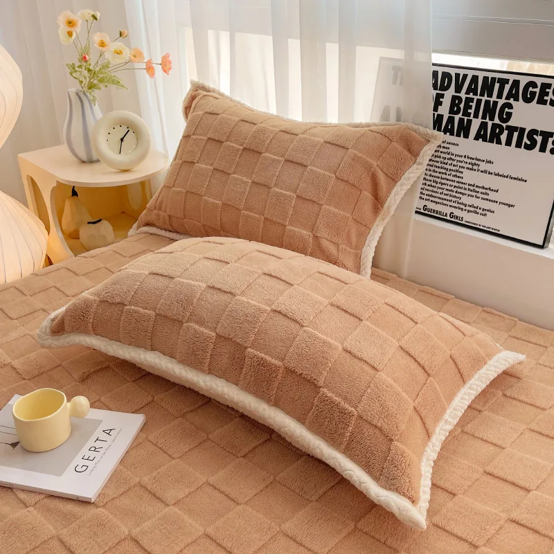 Bonenjoy 2pcs Pillowcases Winter Pillow Cover funda almohada Velvet Pillows Cases 48x74cm Cushion Cover for Home Warm Pillowslip