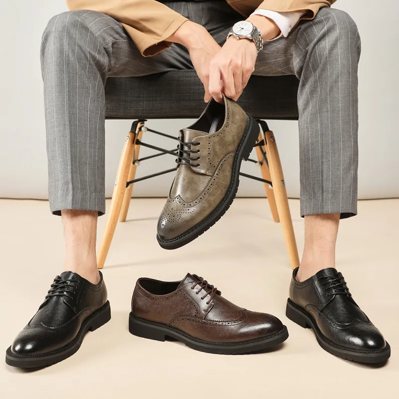 Luxury Leather Brogue Mens Flats Shoes Casual British Style Men's Oxfords Fashion Brand Dress Shoes for Man Furry Zapatos Hombre