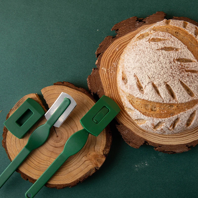 

Plastic Bread Lame Tools Bakery Scraper Bread Knife Blades Arc Curved Knife