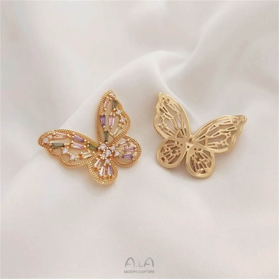 Рисунок 3 - Кулон в виде радужной бабочки с