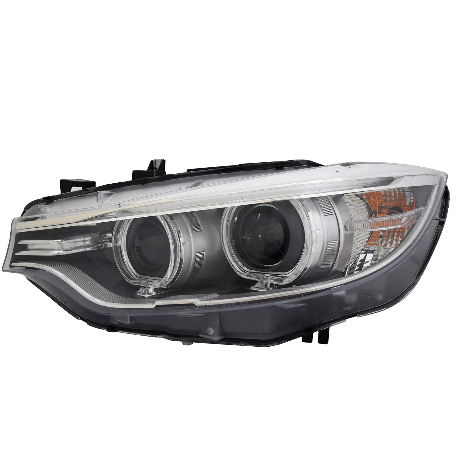 【在庫処分】BMW 4シリーズ　F32 ヘッドライト　おまけ電球付き 在庫処分】BMW 4シリーズ F32 ヘッドライト おまけ電球付き パーツ