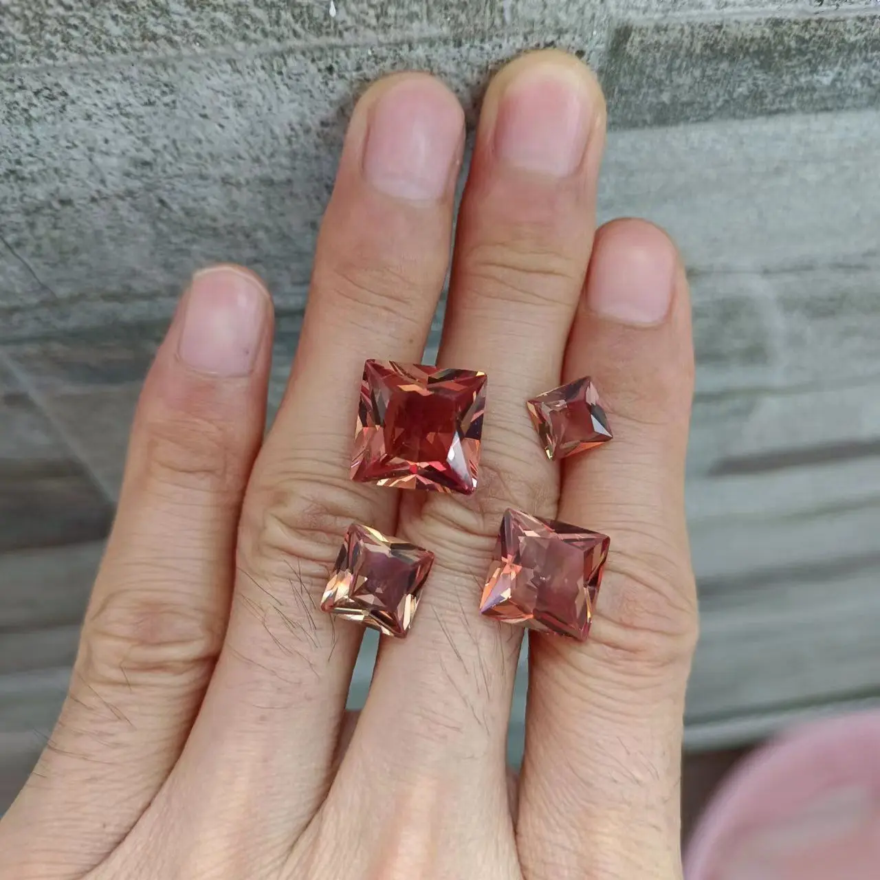 Turkey-stone diaspore color-changing stone Sudan stone ring face jewel Princess square zultanite