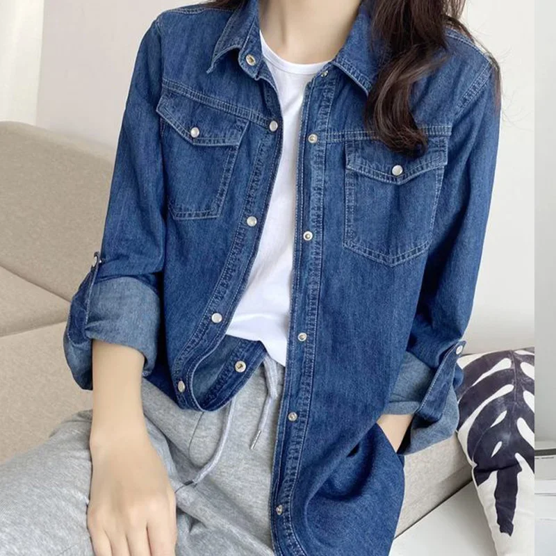 قميص دينيم أنيق بأكمام طويلة للنساء لربيع الخريف ومزاج التنقل غير الرسمي متوسط الطول ملابس نسائية عصرية