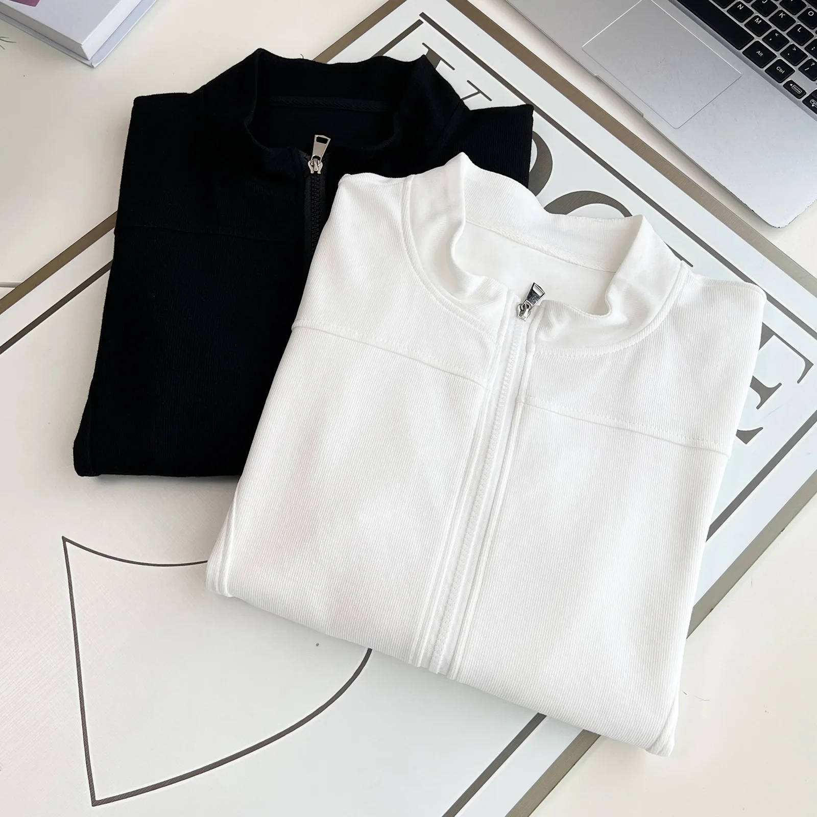 XXXXL Fashion Plus Size Women's Blouses Autumn large-sized Simple three-dimensional Cut Long Sleeved Zipper Sports Tops 2528