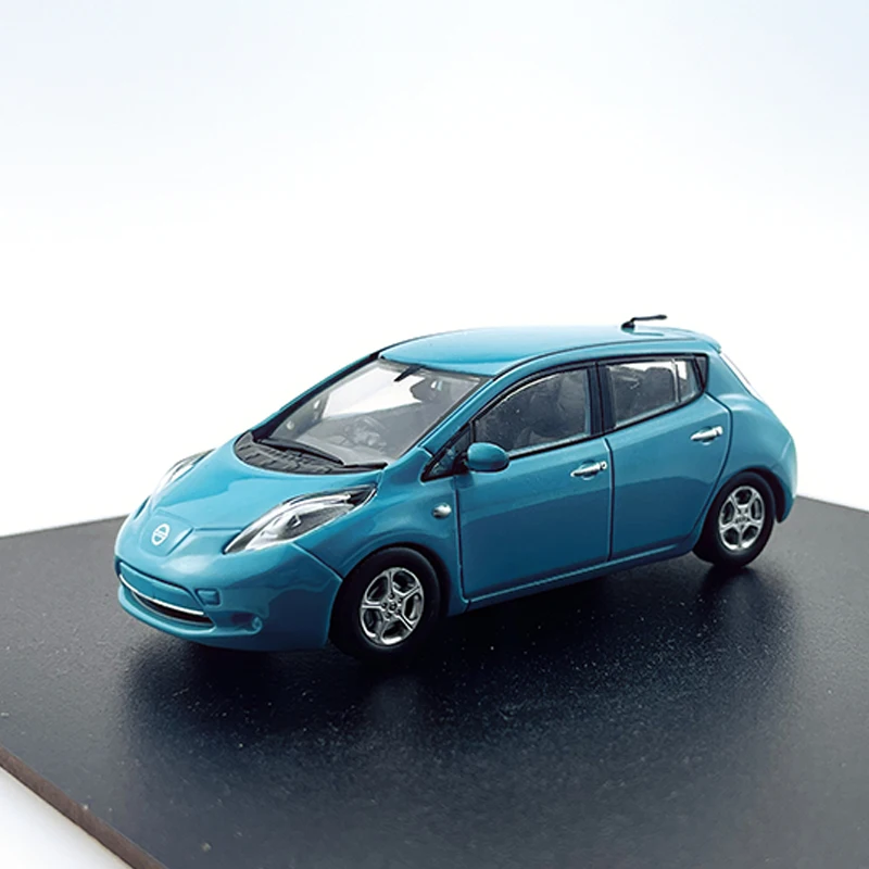 

Коллекционные модели автомобилей JC 1:43 из сплава под давлением Nissan LEAF, классические модели, ностальгия, взрослые коллекционные предметы, сувенир, подарки, статический дисплей