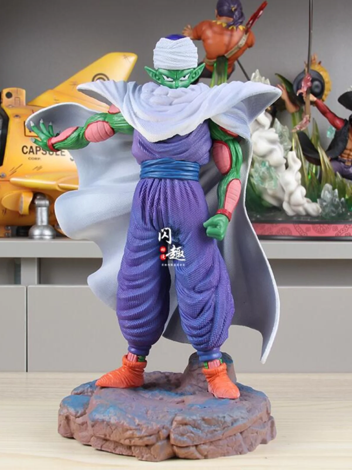 

Seven Dragon ball Namek star warrior Bic Piccolo cape white Cave return Bic hand model decoration