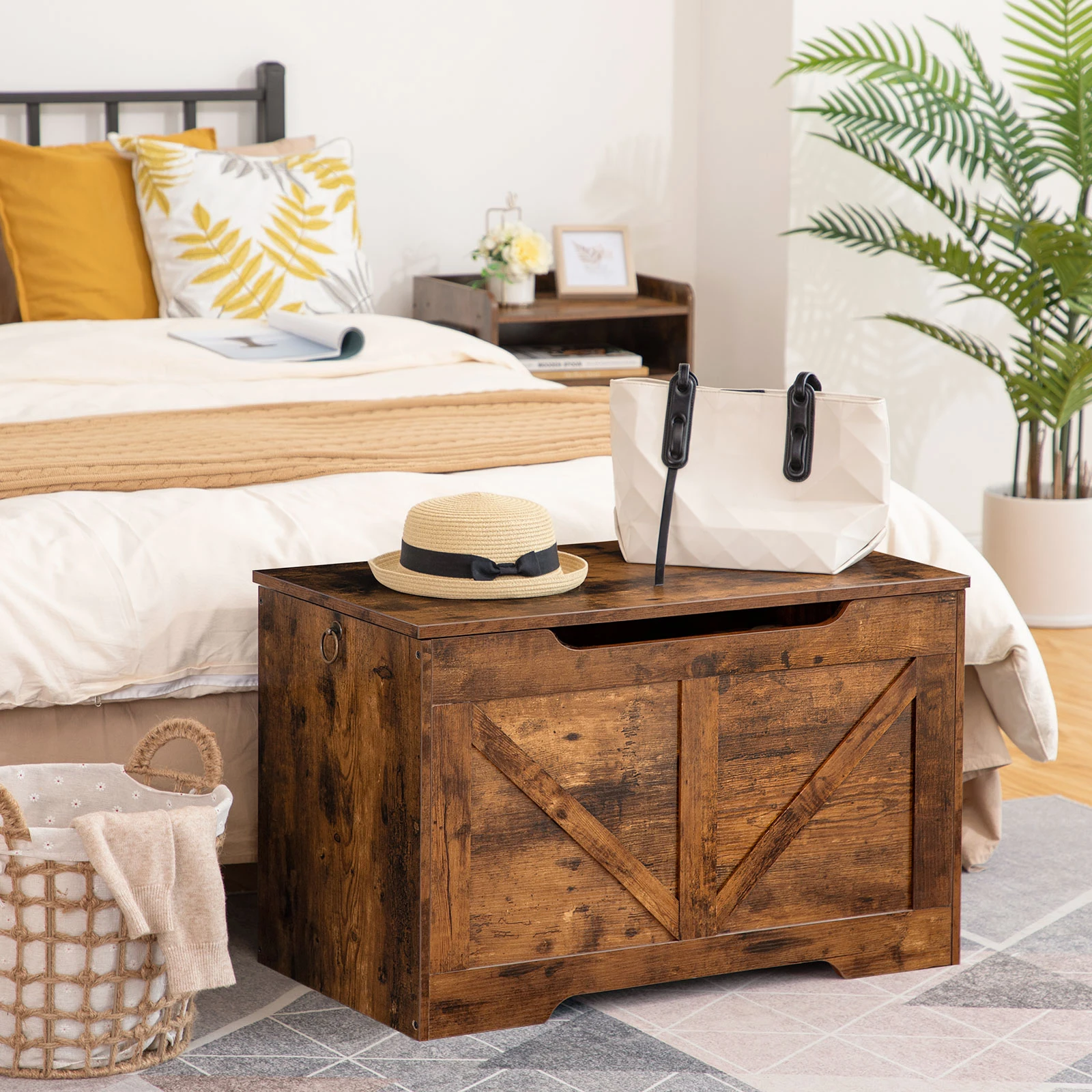 HOOBRO Storage Chest Bench With Lid And Storage Space Retro Toy Box Organizer With U-Shaped Cut-Out Pull Safety Hinge Wooden 3