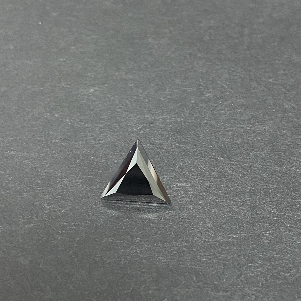 Moissanite Gemstone Black Triangle Cut Primary Color Black Lab Grow Diamond for Jewelry Rings Earrings Making with GRA Report