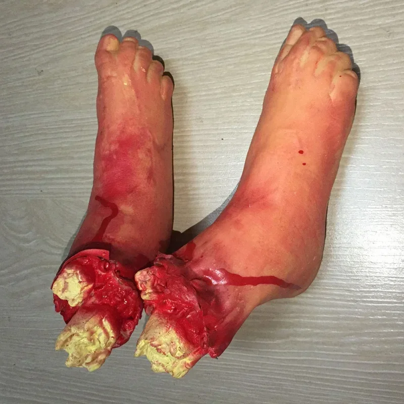 Halloween props Fake Severed Hands Zombie Hand Severed Arm Broken Body Parts for Haunted House Halloween Decorations Tricky Toys