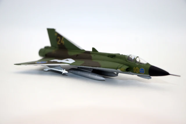 ダイキャスト 戦闘機 ③ Amazon.co.jp: ATLAS 日本陸軍 戦闘機 ダイキャスト モデル 1/72