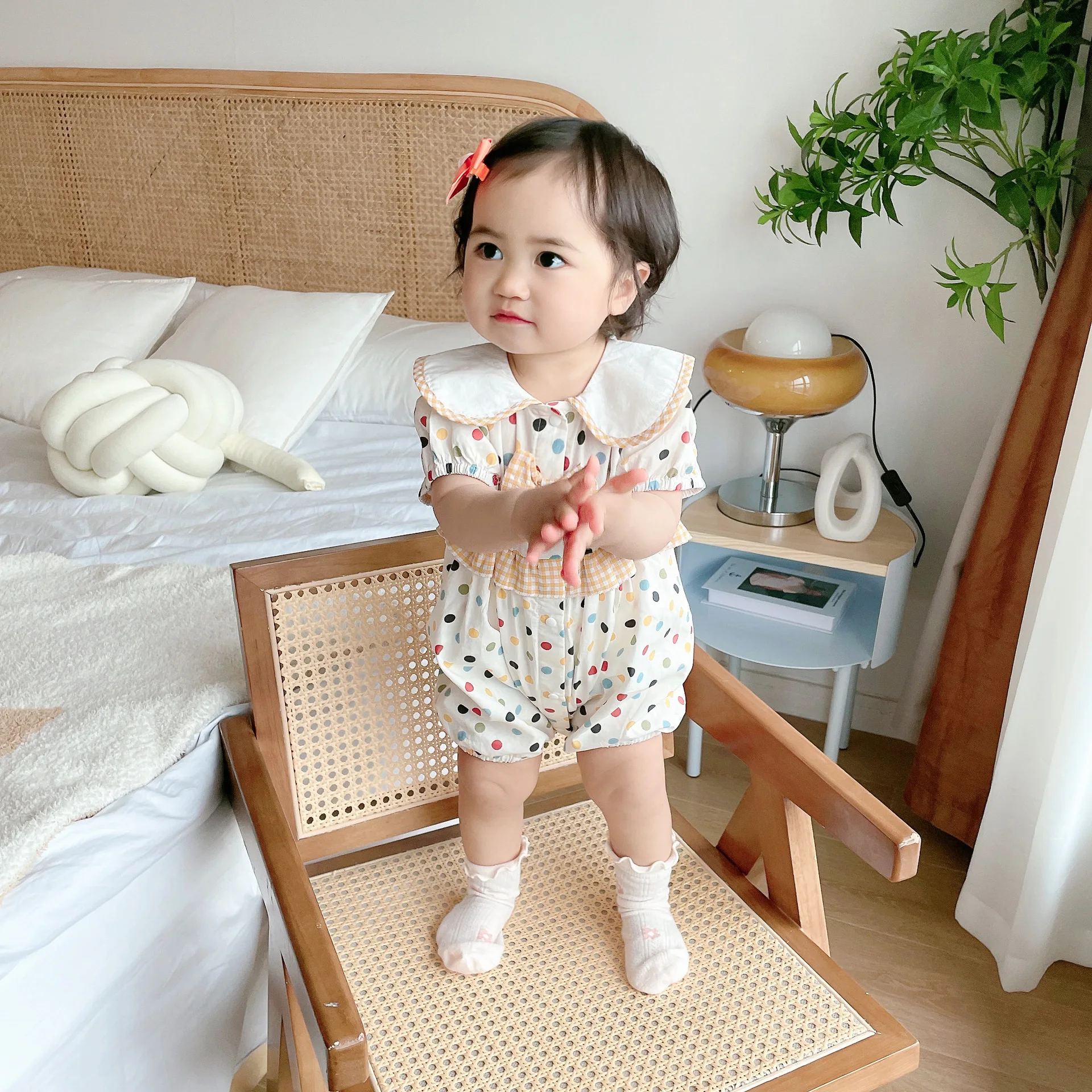 

Korean Version Baby Girl Short-sleeved Cotton Onesie Baby Summer Polka Dot Bow Short Climbing Romper Bag Fart