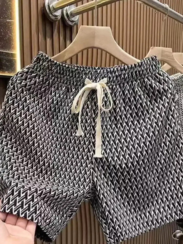 Summer 2025 Men's Casual Plaid orts Five-Quarter Length Outerwear Loose Fit Versatile Mid-Waist Straight Leg Breathable