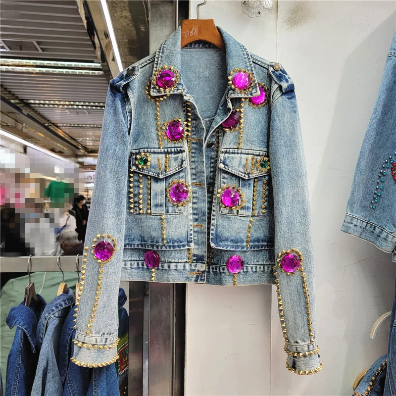 

Vintage Blue Streetwear Denim Jacket Women Loose Short Cowboy Outerwear Heavy Work Rivet Diamonds Big Pocket Jeans Jacket Female