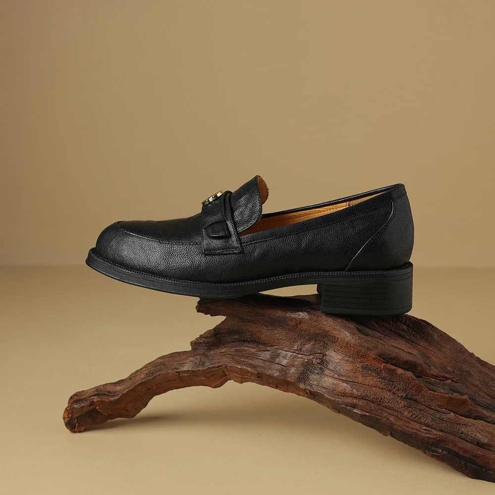 

Leisure Shoes for Women Mid Heels Soft Leather Solid Thick Sole Square Heels Slip on Lazy People Round Toe Casual Shoes