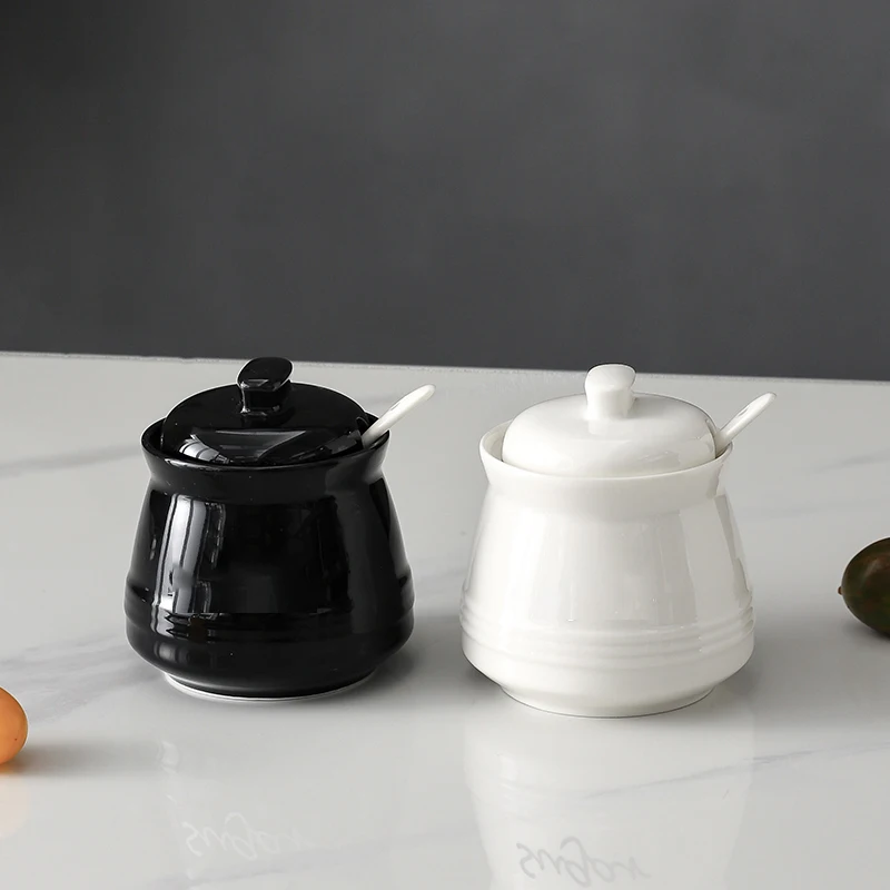 Black and White Ceramic Candy Jar Kitchen Seasoning Jar Household Storage Box Spoon Salt Bottle Household Kitchen Supplies