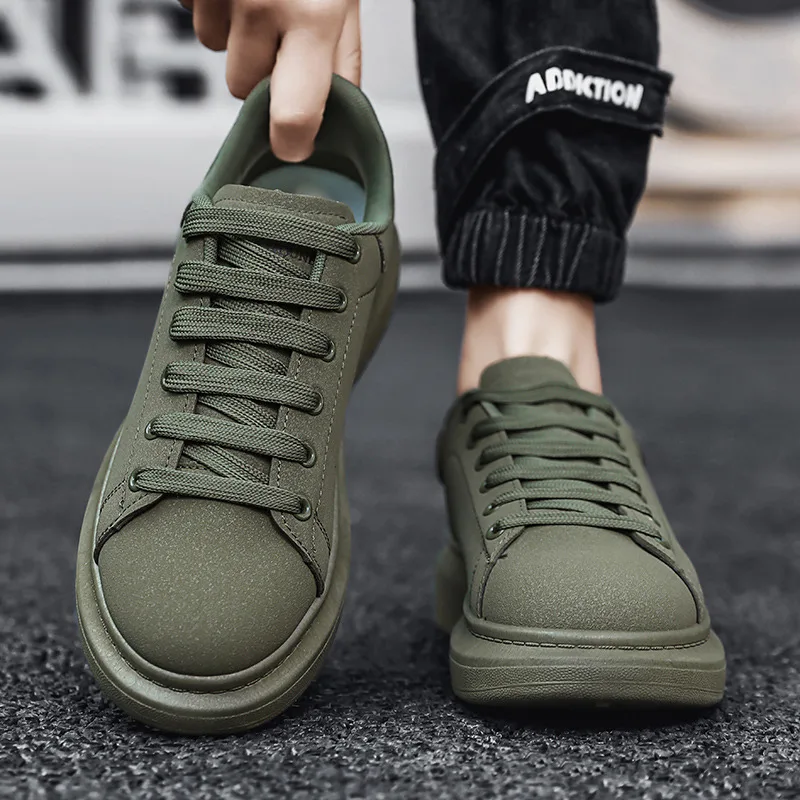 Classic Khaki Platform Sneakers For Men Fashion Luxury Brand Women Sneakers Lightweight Breathable Suede Men Casual Sports Shoes