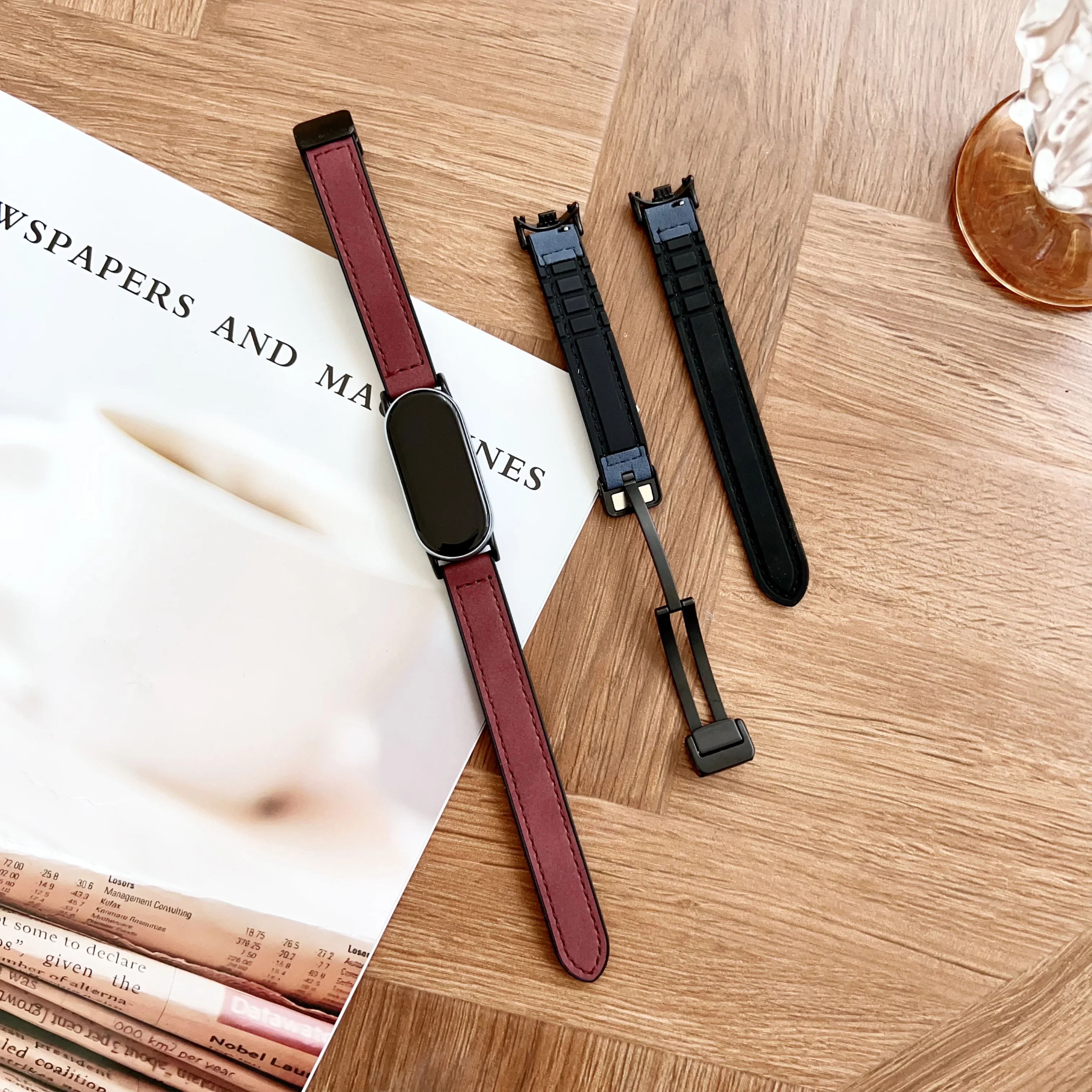 Premium Magnetic Leather Silicone Strap for Smart Bands - Elegant and Versatile Watchband Bracelet