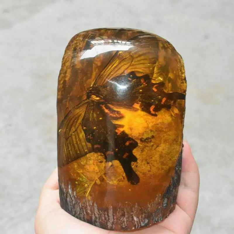 

Chinese Collectible Amber Inner Inlay Butterfly Rare Lucky Cone Statue Decor