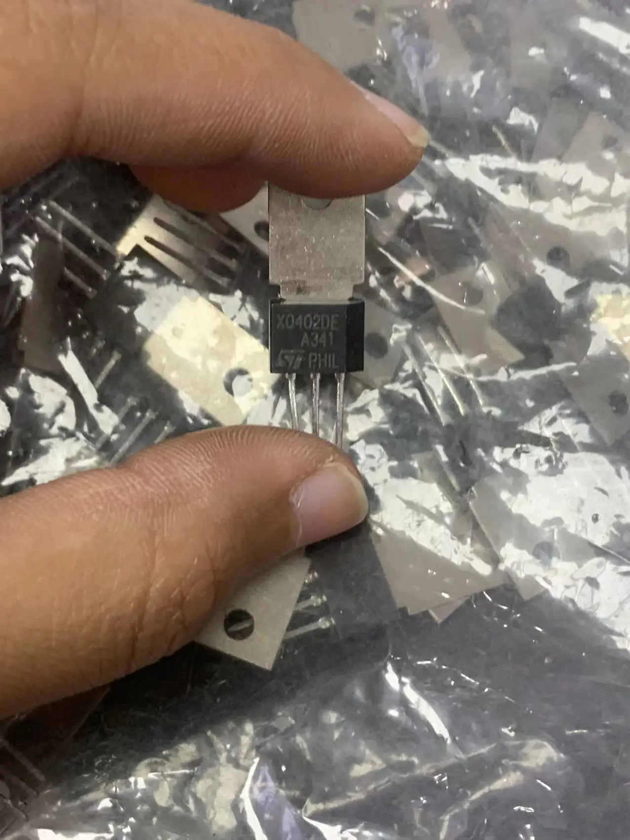 

X0402DE оригинальный чип с подбором/универсальным чипом