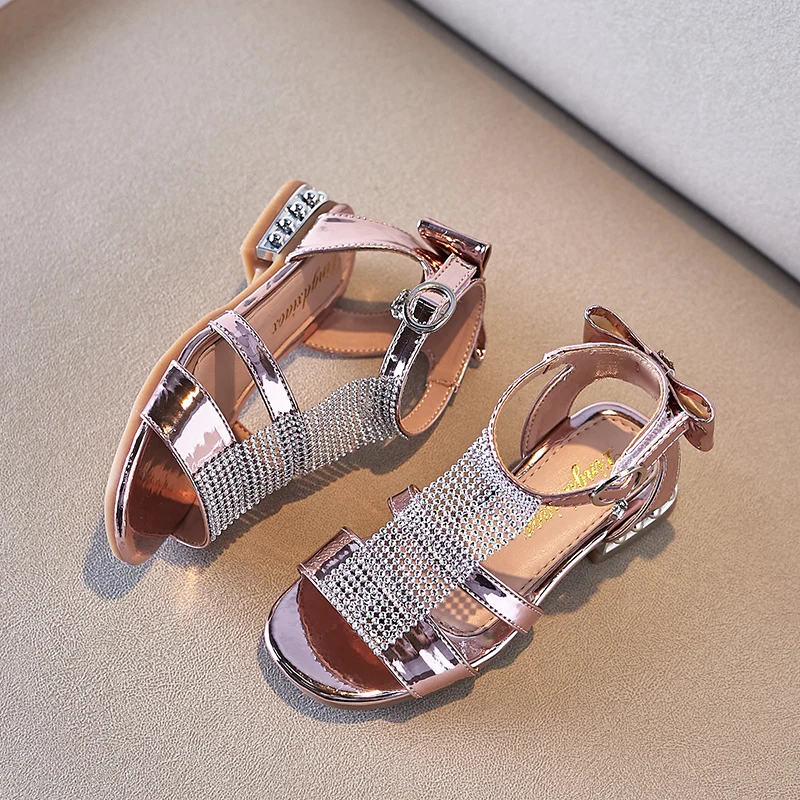 

Children's Temperament Girl Sweet Rhinestone Sandals 2022 Back Bow Hook & Loop Open Toe Kids Fashion Low Heels Party Shoes Chic
