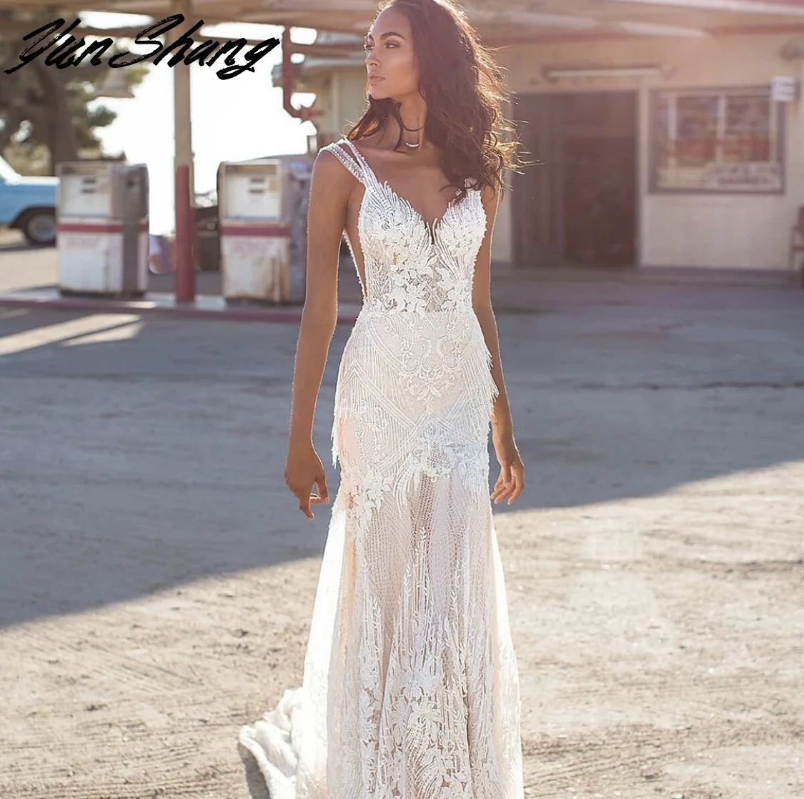 

Женское свадебное платье YunShang, кружевное платье с V-образным вырезом, без рукавов, с вышивкой и открытой спиной, роскошное платье невесты со шлейфом, 2024